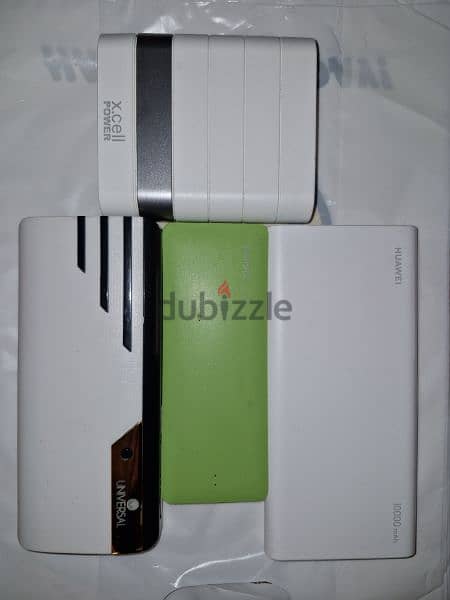 Huawei,X. cell,Universal and Remax POWER BANKS 4