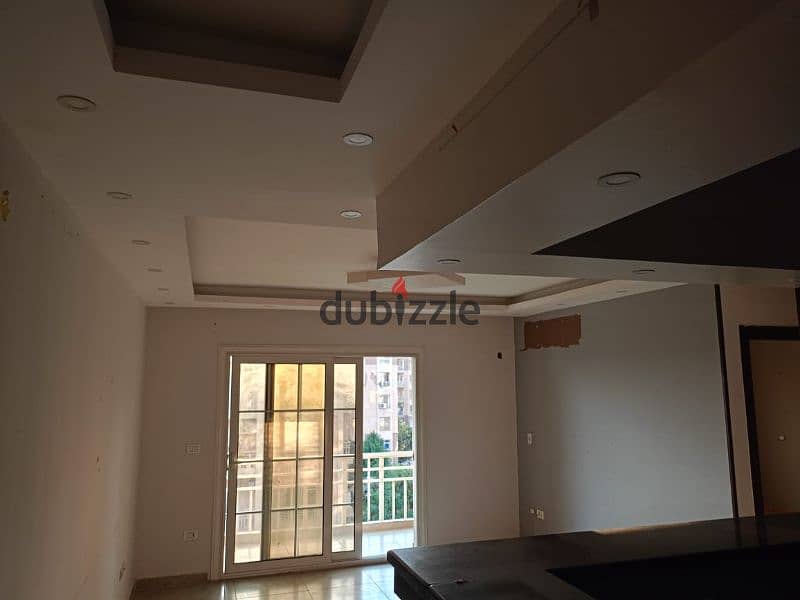 Luxury apartment for sale, 82 sqm, with special finishes, Madinaty, in front of East Hub 3