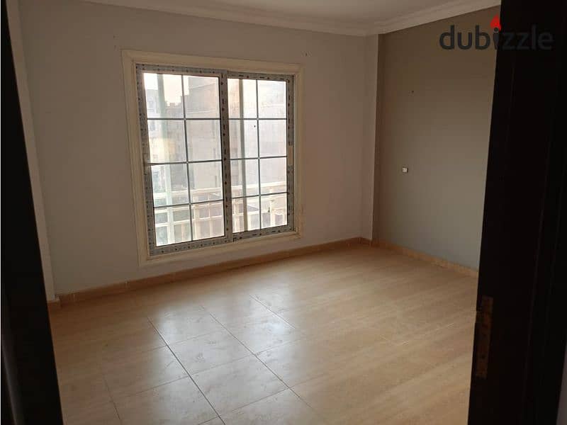 Luxury apartment for sale, 82 sqm, with special finishes, Madinaty, in front of East Hub 4