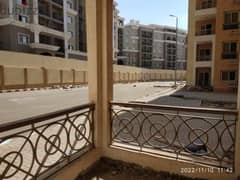 شقة للبيع ف كمبوند الرقابة الأدارية الأندلس أرض الجمعياتsale new cairo