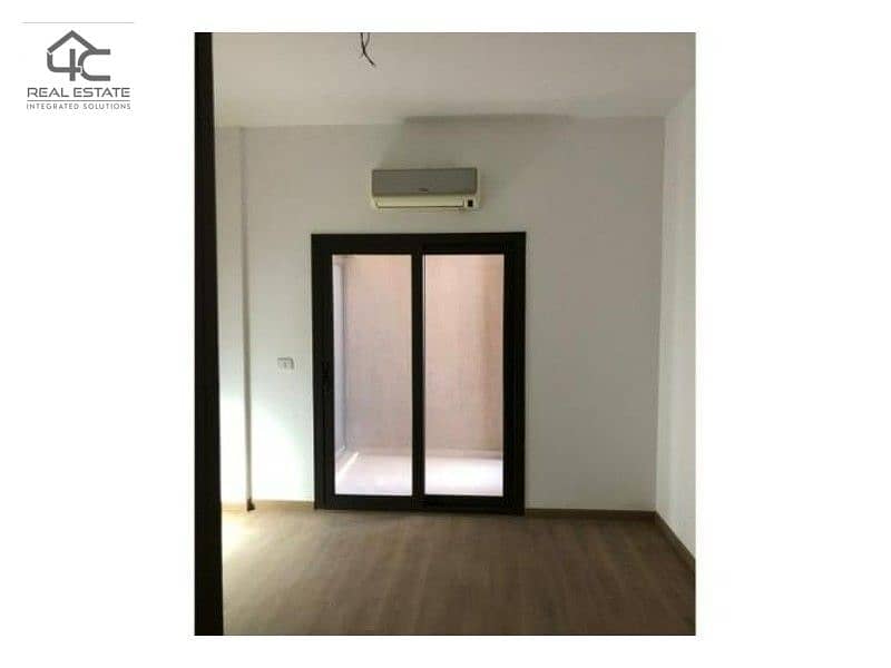 Apartment for sale, finished, with air conditioners, third floor, in installments,  150 m 9