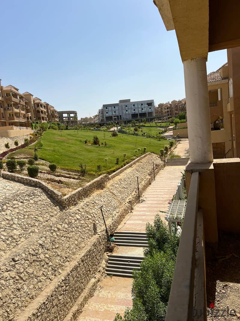 For sale, the lowest price, an apartment in the second district  landscape view, very close to the Hyper Gate, 170 m 2