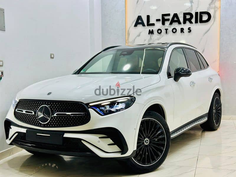 مرسيدس GLC 300 2023 AMG كسر زيرو 5,000KM ادفع 1,800 وقسط الباقى 1