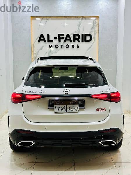 مرسيدس GLC 300 2023 AMG كسر زيرو 5,000KM ادفع 1,800 وقسط الباقى 6