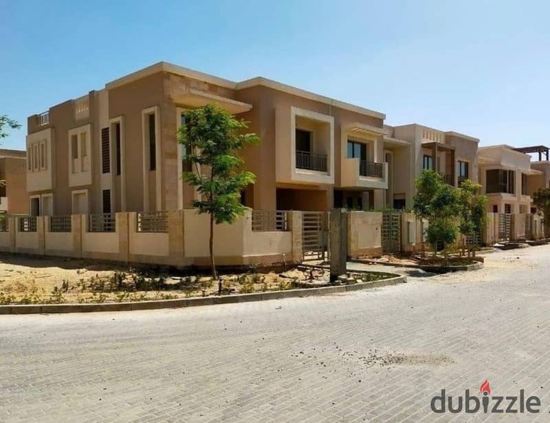 للبيع اخر Quatro villa ف اخر مرحله فيلات بكمبوند تاج سيتي امام المطار 3