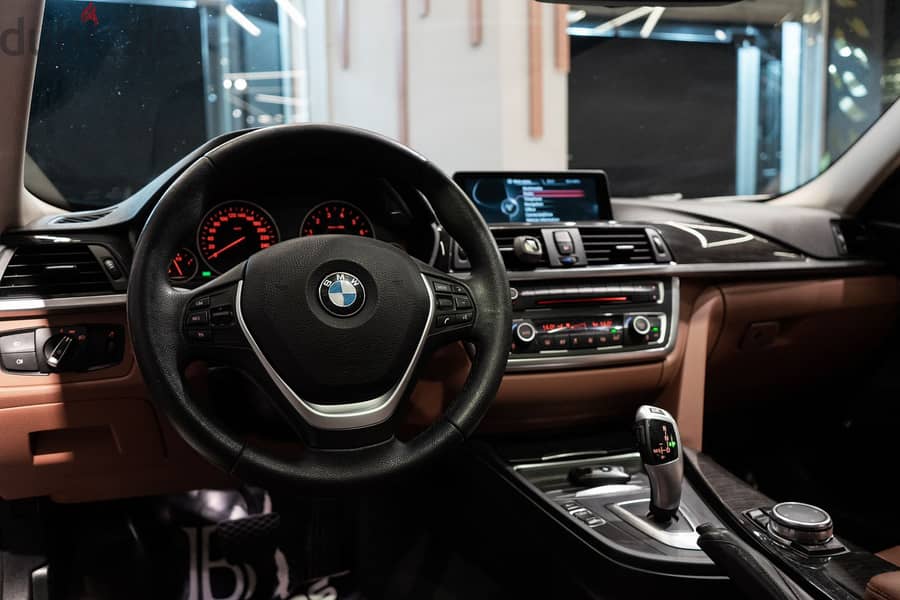 BMW LUXURY 320i Model 2015 11