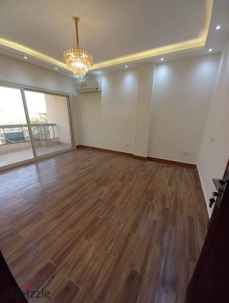 At price that will not be repeated, townhouse villa for sale in compound Sheikh Zayed City بسعر مش هيتكرر تاون هاوس للبيع فى كمبوند بمدين الشيخ زايد 3