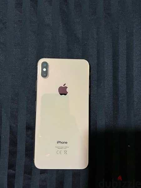 آيفون Xs Max 4