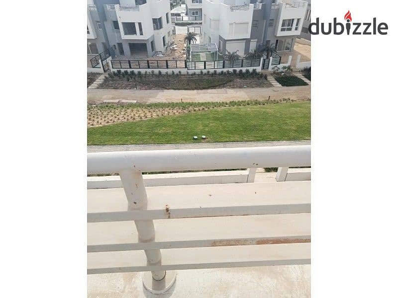 Townhouse for sale at a great price , a prime location with an area 215 m in Hyde park , new Cairo 17