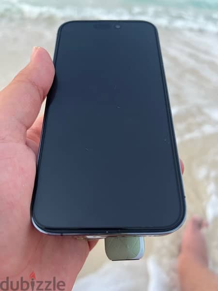 iPhone 14 pro بالعلبة 2