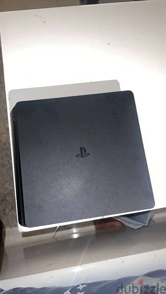 ps4 slim 1