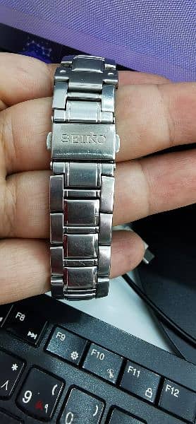 ساعة Seiko 1