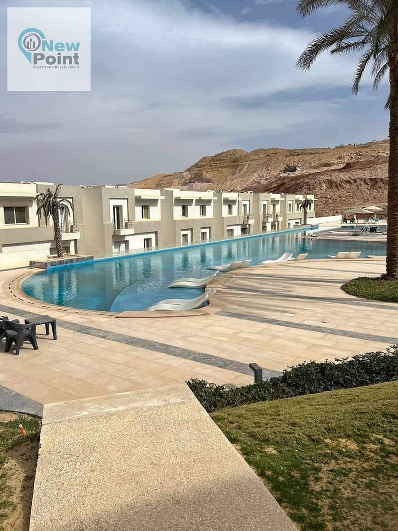 Receive immediately a fully finished ultra super deluxe chalet for sale in the most luxurious resorts of Ain Sokhna, The Groove Resort 7