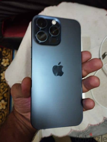 iPhone 15 pro max استعمال ٣ ايام فقط 1