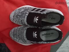 addidas original casual /sport shoes size 42/43