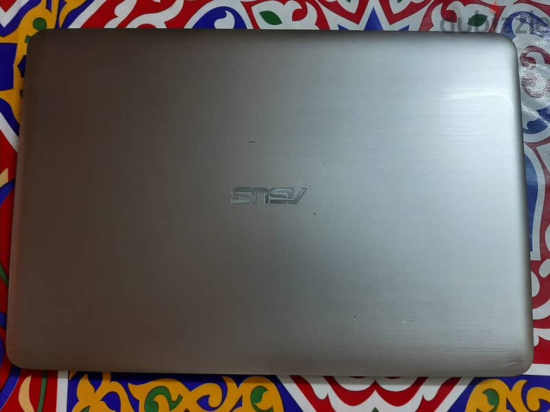 ASUS NoteBook 1