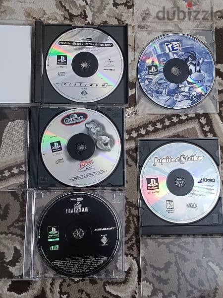 playstation 1 original  5 CDs 0