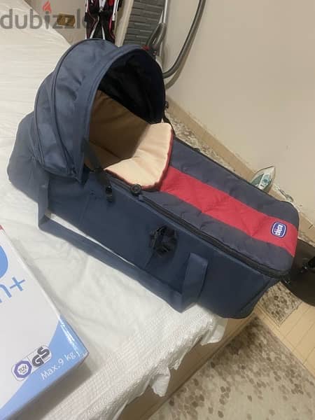 Chicco carry cot حماله أطفال 2