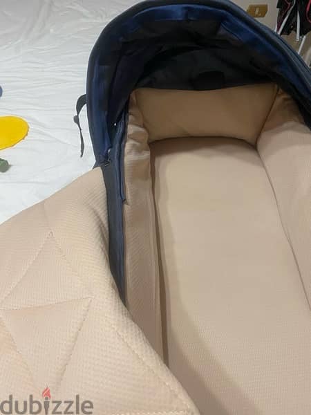 Chicco carry cot حماله أطفال 4