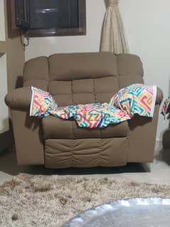 Lazy boy Chair 0