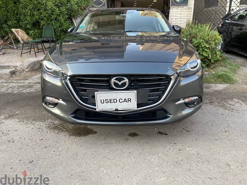 Mazda 3  face left 2017 new profile of 2018 only 32000km zero 5