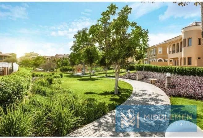 twin house 305m view landscape prime location delivered , hyde park new cairo 3