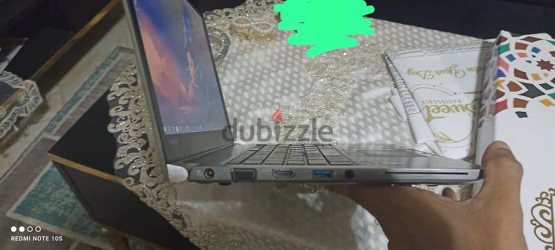 توشيبا z30c استعمال حريمي حاله نضيفة جدا 4