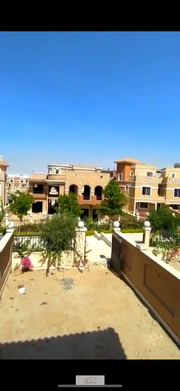 Semi-finished townhouse for sale in Cleopatra Palace Compound in front of Madinaty 5