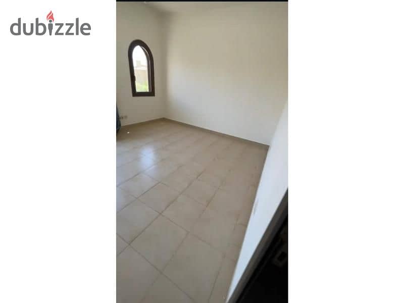 Town house for sale in Mivida Kitchen + ACs 158m . 5