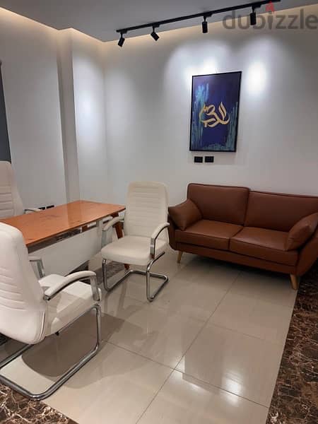 luxery chic office for rent - مكتب فخم شيك اداري الايجار بالتجمع الاول 4