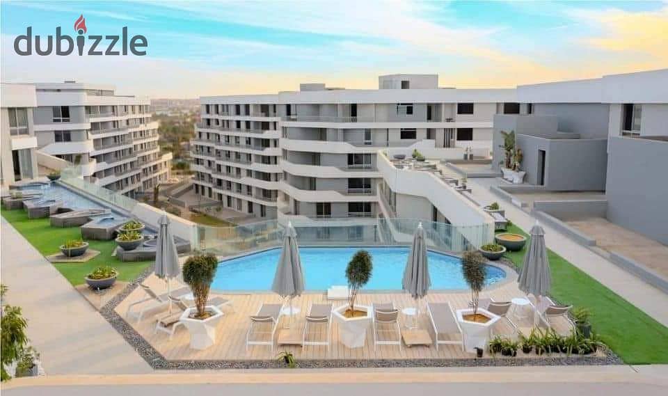 For sale for 73 hours, a 163-square-meter apartment, 3 rooms, hotel finishing, delivery in 2025, 5% down payment, 10-year installments, next to Madina 0