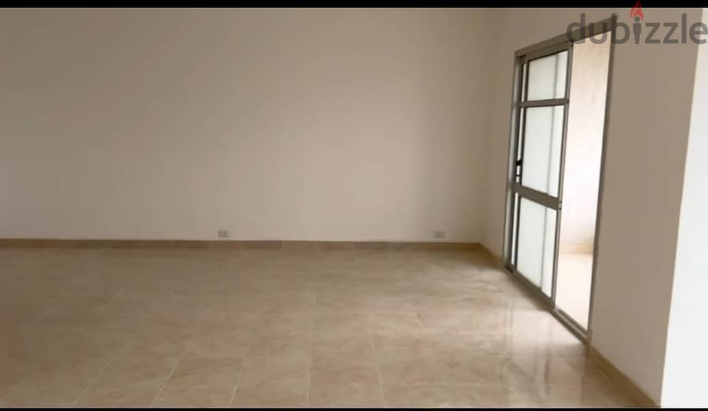 شقه ايجار 165 في مدينتي 165متر تطل على حديقهfor rent 165 in Madinaty 4