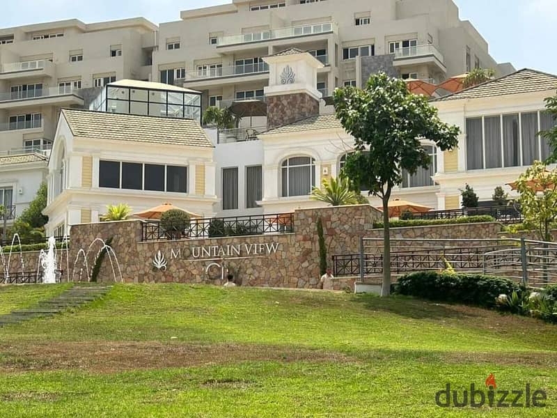 For quick sale at the lowest price for a week, park a villa on an area of ​​210 m , In mountain view i City new Cairo o 8