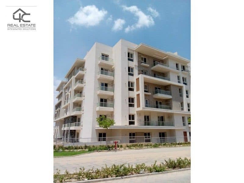 Apartment for sale in the best stage in Mountain View iCity, in installments, direct view on Lagoon, at the old price for quick sale 3