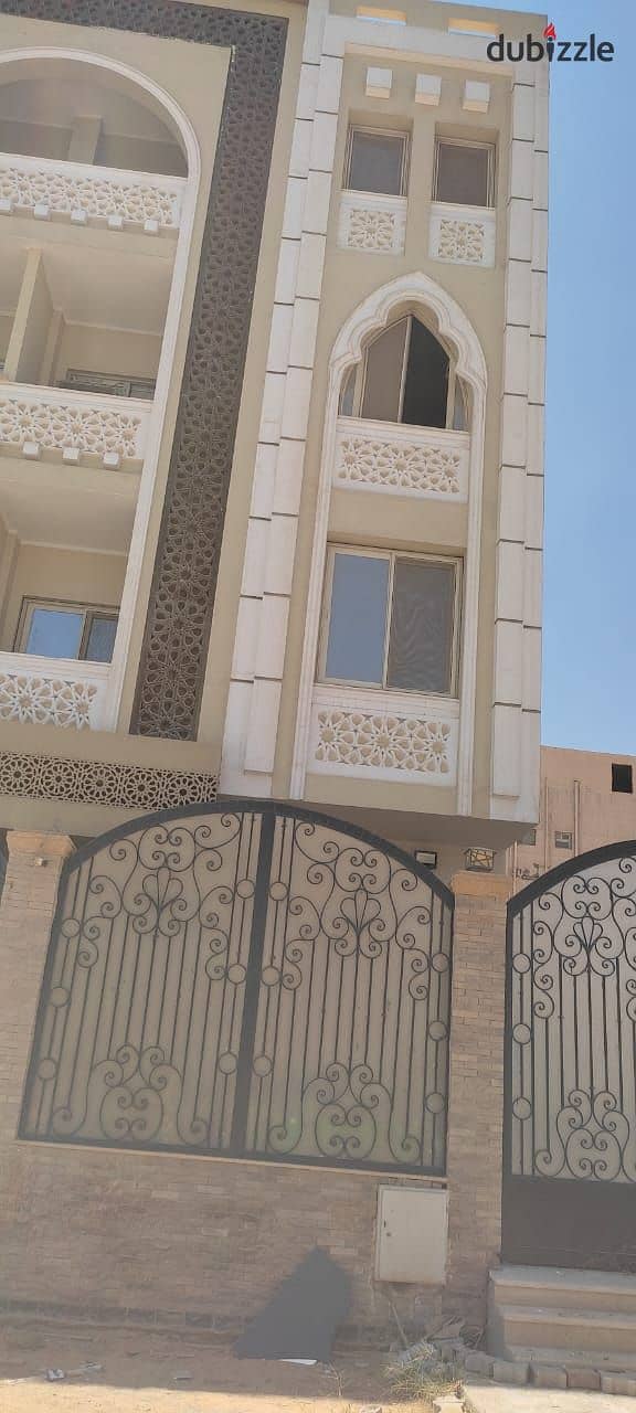 Villa Duplex for sale, 300 sqm, ultra finished, super luxury, first row, on Al Nawadi Street, in New Lotus, New Cairo 1