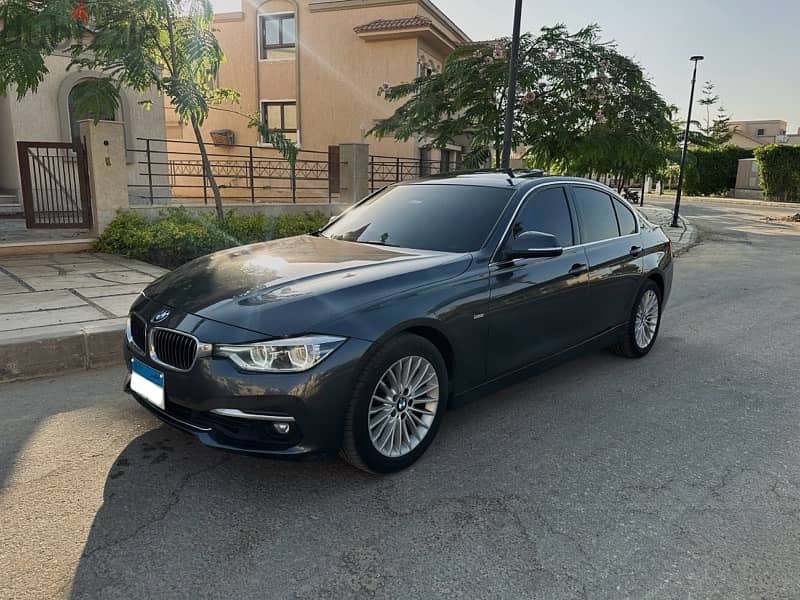 بي ام دبليو 320i 2016 1