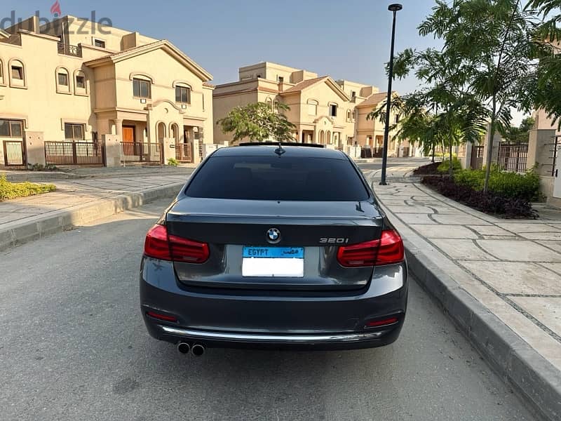 بي ام دبليو 320i 2016 4