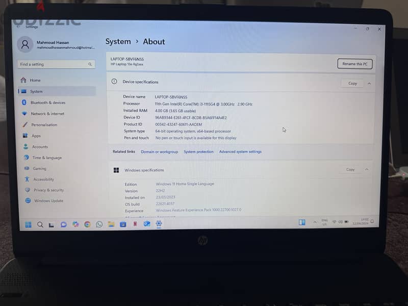 Used HP Laptop like new with box 4