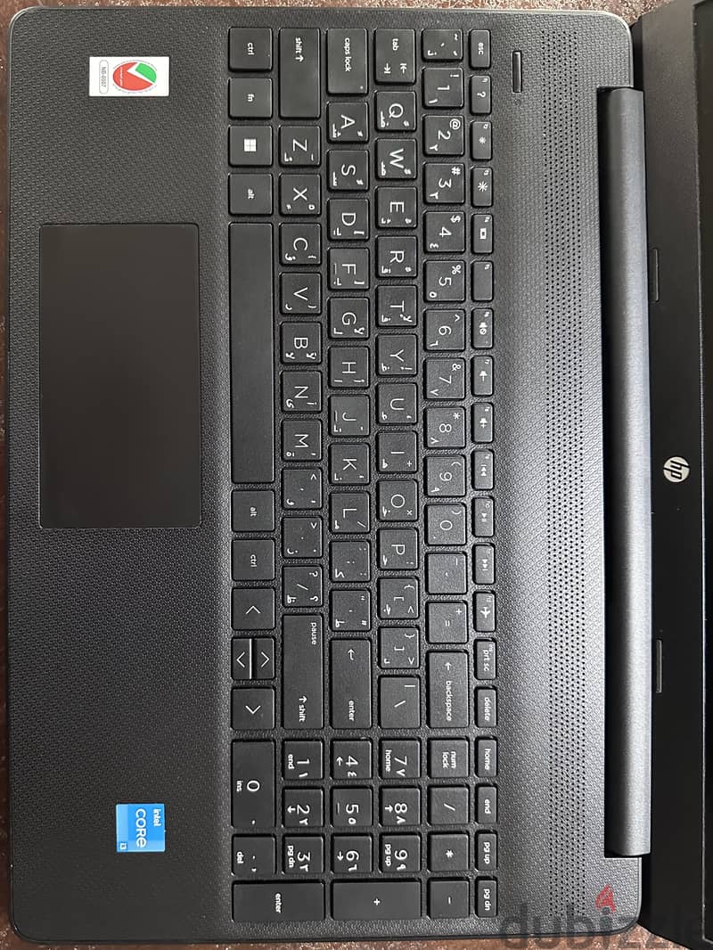 Used HP Laptop like new with box 5