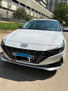 Hyundai Elantra 2021