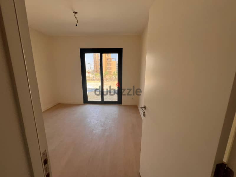 Apartment for rent at Owest شقة للإيجار بكمبوند أويست موقع مميز 5