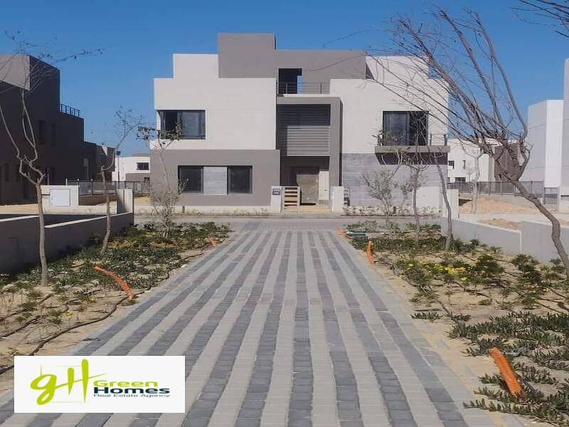 Amazing Villa best location with area 255m for sale in Palm Hills New Cairo 5