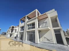 فيلا على البحر متشطبة للبيع فى مزارين العلمين الساحل الشمالي Villa on sea for sale in Mazarine , El Alamein , North Coast