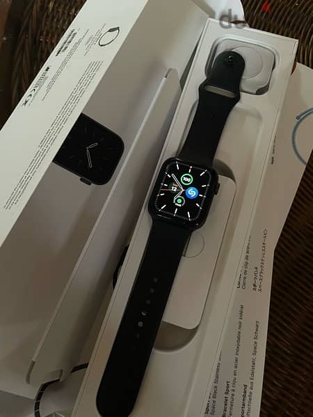 Apple Watch Series 6 44MM 2