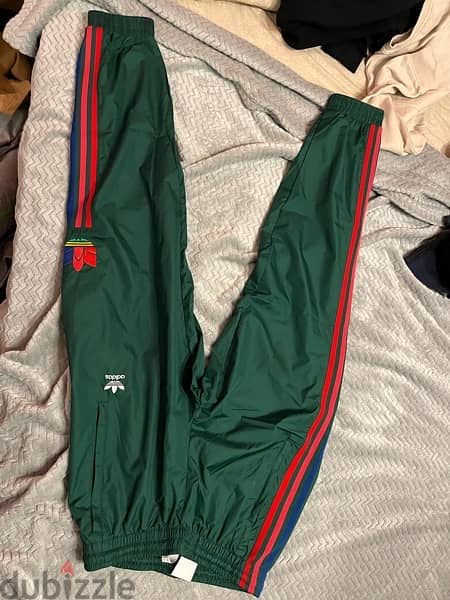 3 adidas sweatpants 1