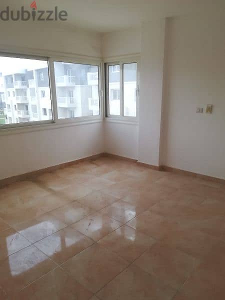 شقه للايجار في مدينتي 140م  b 10 قريبه من الخدمات Apartment for rent 3