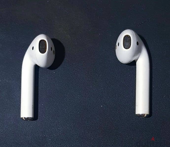 apple earpods 1st edition 2