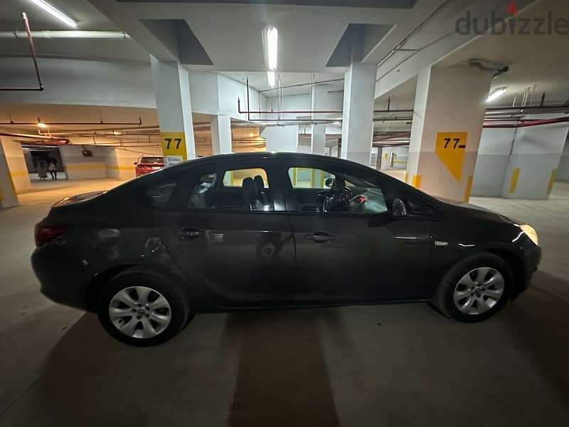 Opel Astra 2014 1