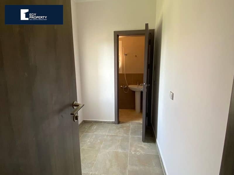 Fully Furnished Twin House With Negotiable Price For Sale in Mivida New Cairo Ready To Move With ACs 6