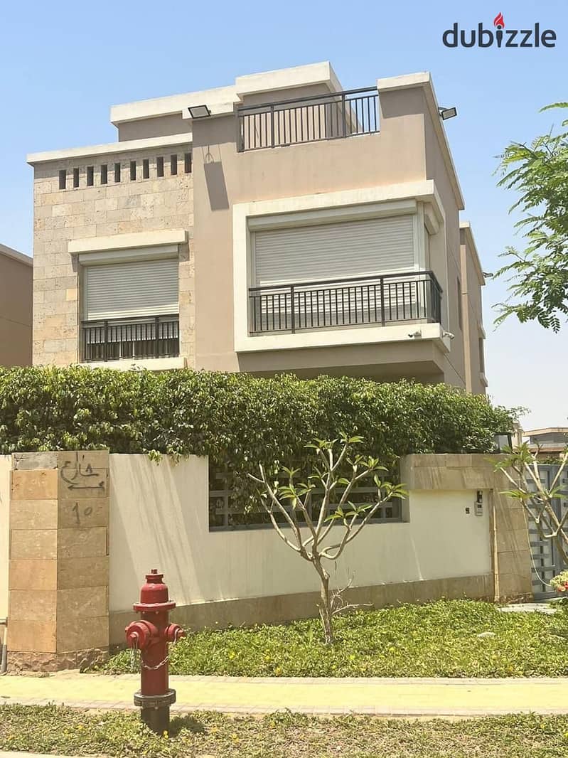 Villa for sale in Taj City View Lakes new Cairo  very special location 6